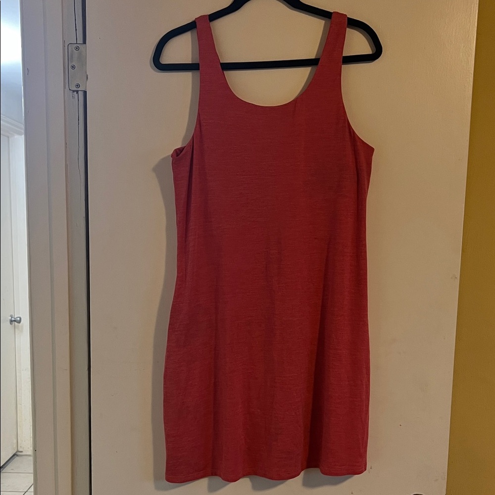 Elegant Pink Sleeveless Nightgown